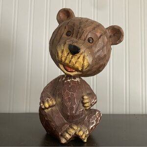 Bobble head Bear